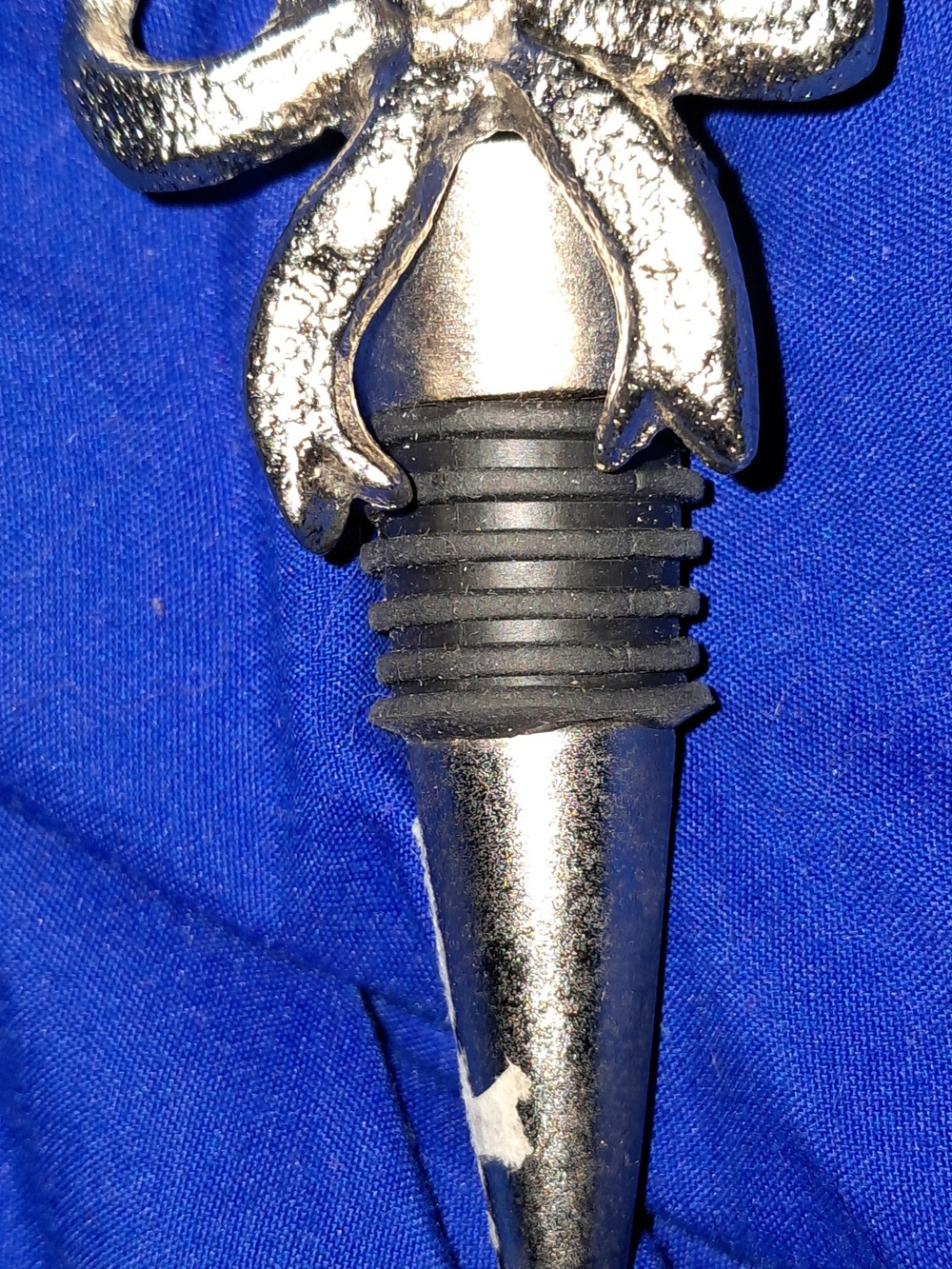 Decorative Bow Wine Bottle Stopper - Silver and Black